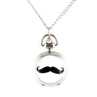 Pendentif moustache