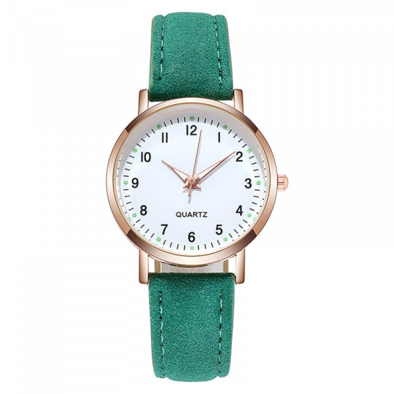 Montre Femme St Martin Classique – Boîtier Or, Style Intemporel – Reconditionnée Comme Neuve