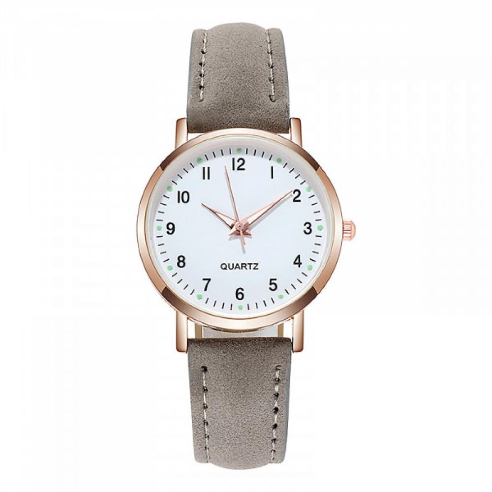 Montre homme à aiguilles lumineuses