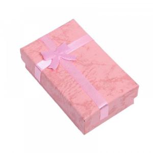 emballage avec noeud rose pour le plaisir d'offrir carton