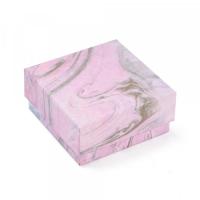 emballage rose carton pour le plaisir d'offrir avec motif marbré 