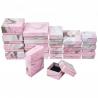 emballage rose carton pour le plaisir d'offrir avec motif marbré 