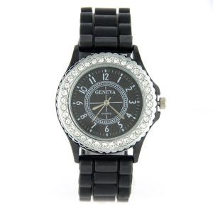 Montre pas chère de marque Geneva bracelet silicone noir Montre pas chère de marque Geneva bracelet silicone noir