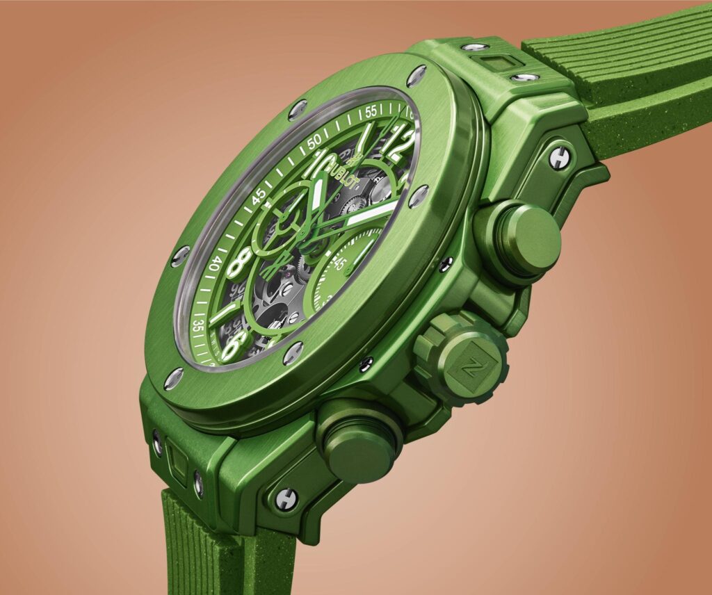 Vue de côté de la montre Hublot BigBang Unico Nespresso